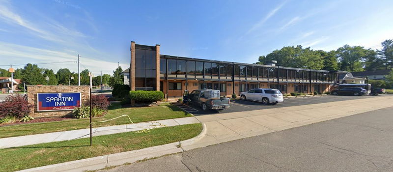 Downtown Inn (Spartan Motel, Spartan Inn) - Vintage Postcard (newer photo)